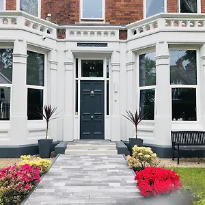 https://camera-house-guest-house.belfasthotelsireland.com