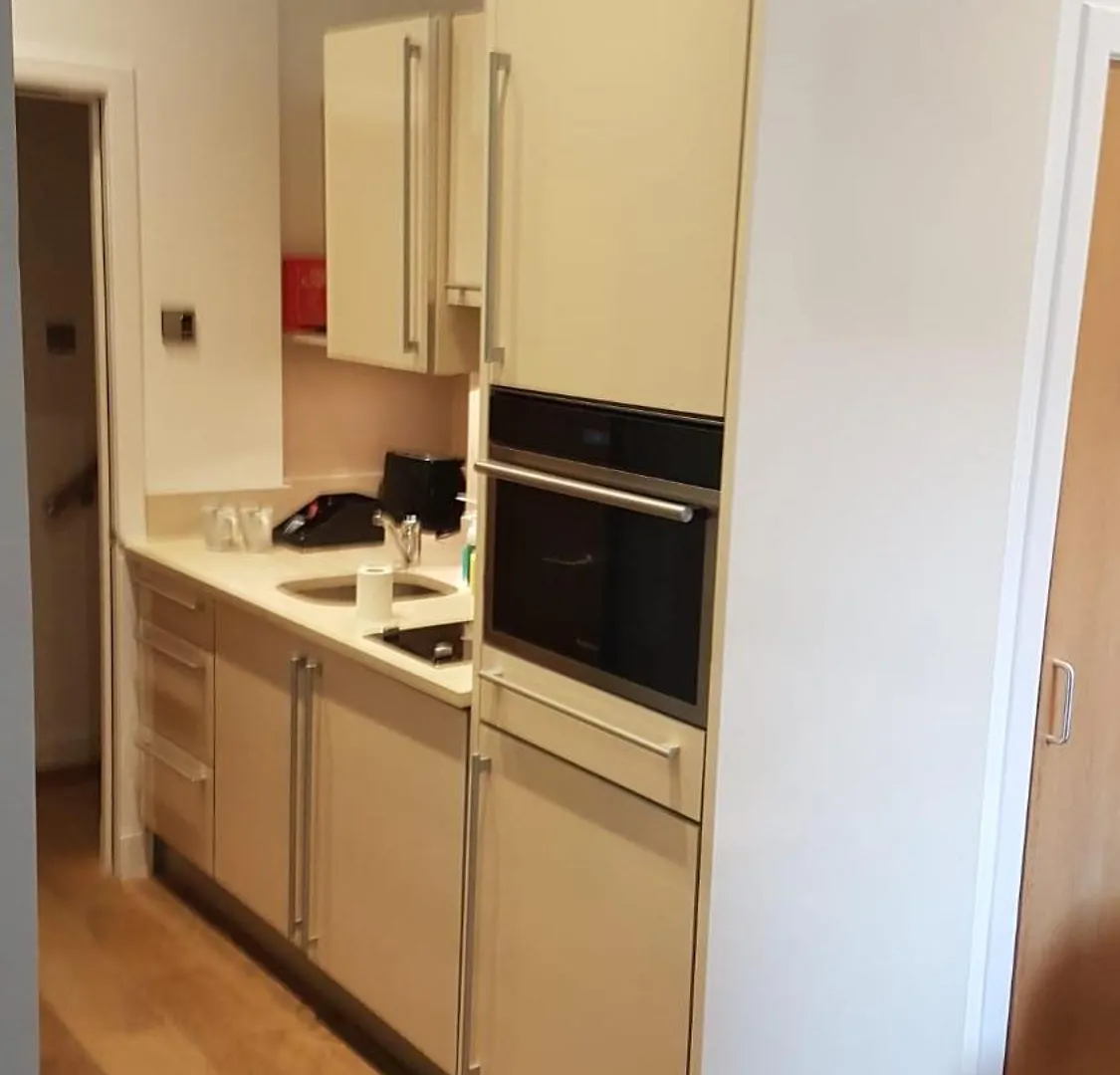 Aparthotel Cs Exclusive Apartments Of Princess Street West End Edinburgh